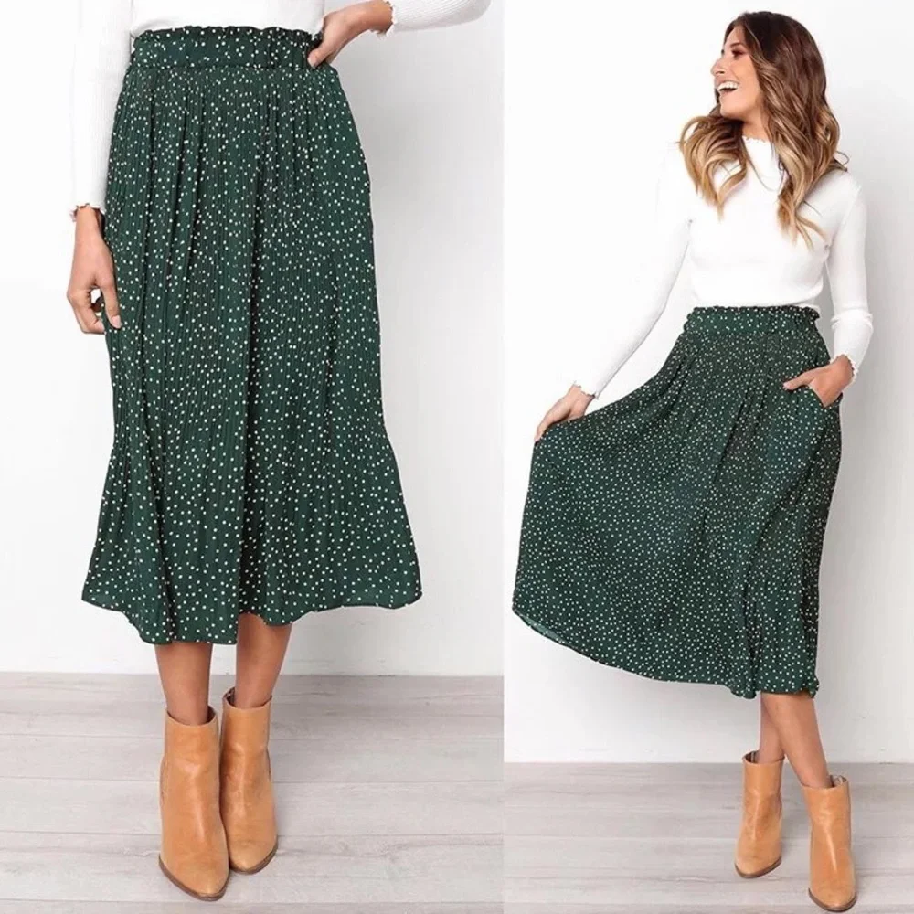 Green Polka Dot Retro Skirt - Picture 1 of 4